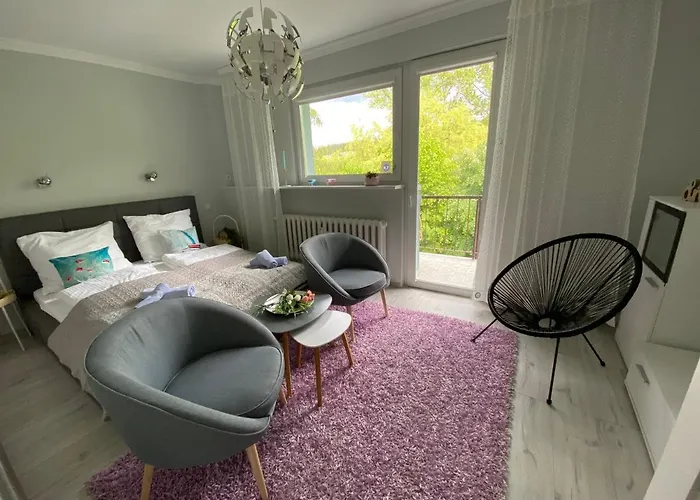 Blue Sky Apartment *